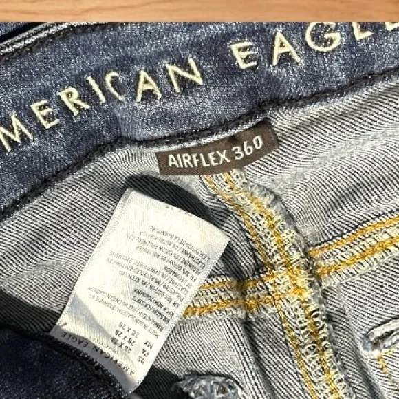 LOT of three (3) men’s American Eagle jeans. - Picture 9 of 10